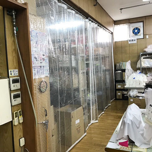 奈良県葛城市のビニールカーテン(倉庫)の施工・製作事例