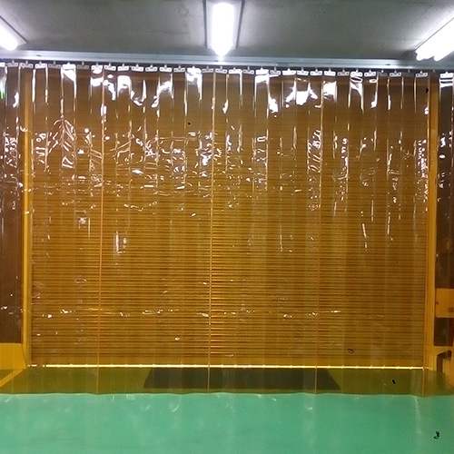 埼玉県新座市のアコーディオンカーテン(工場)の施工・製作事例