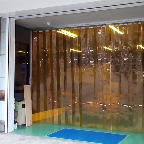 埼玉県新座市のアコーディオンカーテン(工場)の施工・製作事例