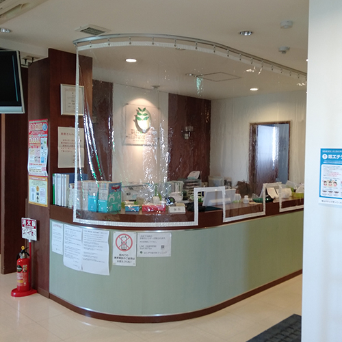 埼玉県川口市の透明ビニールカーテン(病院カウンター)の施工・製作事例