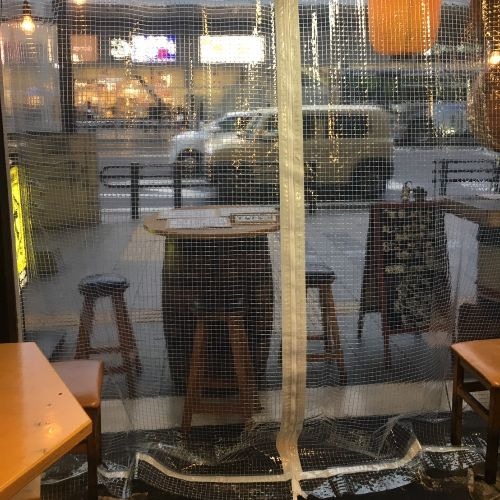 岐阜県岐阜市の防寒用糸入りビニールカーテン (居酒屋)の施工・製作事例