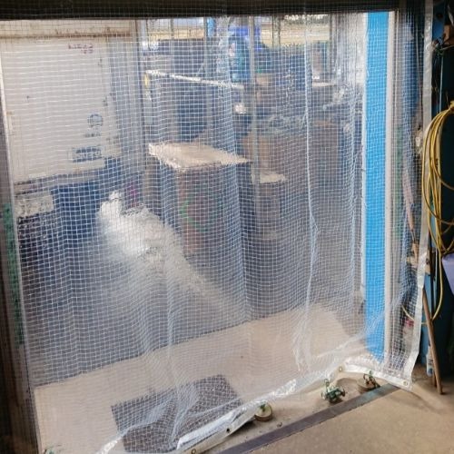 千葉県千葉市の倉庫入り口カーテンの施工・製作事例
