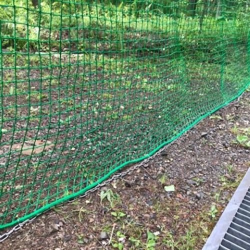 東京都日野市の獣害防止ネット(敷地出入り口)の施工・製作事例