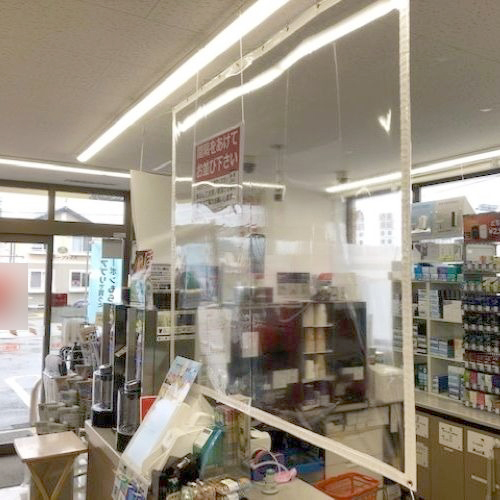 岩手県盛岡市の小売店用・間仕切り透明ビニールカーテンの施工・製作事例