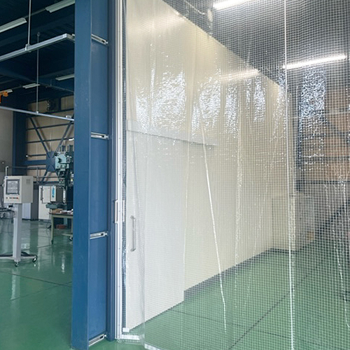 愛知県日進市の工場用糸入りビニールカーテンの施工・製作事例