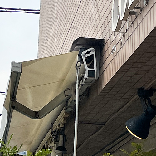 愛知県名古屋市の美容院のオーニングテントの施工・製作事例