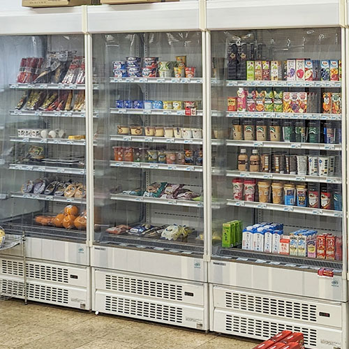 石川県金沢市の冷蔵ショーケース用スリットカーテンの施工・製作事例