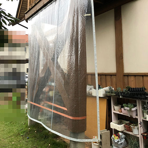 群馬県伊勢崎市の下駄履きビニールカーテンの施工・製作事例